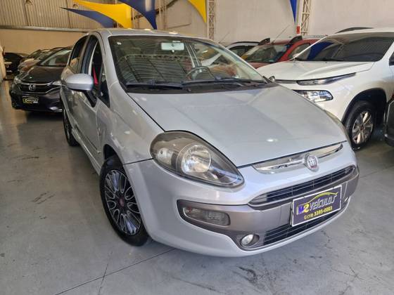 FIAT PUNTO 1.8 SPORTING 16V FLEX 4P AUTOMATIZADO FIAT PUNTO 1.8 SPORTING 16V FLEX 4P AUTOMATIZADO